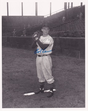 Bob Lemon Autographed Cleveland Indians 8x10 Photo - Deceased Hall of Famer
