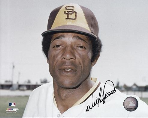 Willie Davis Autographed San Diego Padres 8x10 Photo
