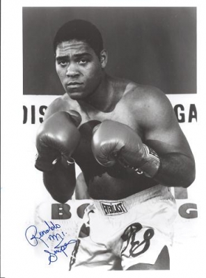 Renaldo Snipes Autographed Boxing 8x10 Photo
