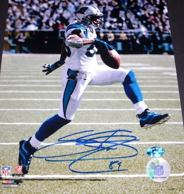 Steve Smith Autographed Carolina Panthers "High Step" 8x10 Photo ~ Steve Smith Authenticity
Steve Smith has personally hand signed this Panthers 8x10 photo, with a Blue Sharpie Pen. The autographed Photo comes with The official Steve Smith Authenticity hologram on it and a Certificate of Authenticity (COA) from Steve Smith's exclusive memorabilia company.  This fine item is brought to you by The REAL DEAL Memorabilia, Inc. Get THE REAL DEAL!
Keywords: SS8x10Highstep