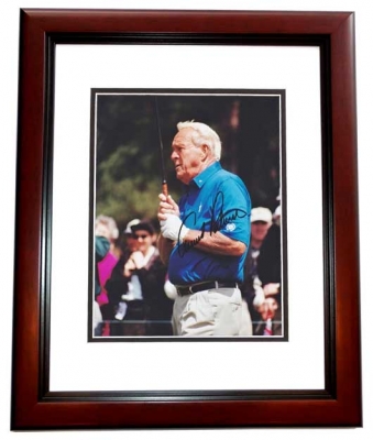 Arnold Palmer Autographed Golf 8x10 Photo MAHOGANY CUSTOM FRAME
